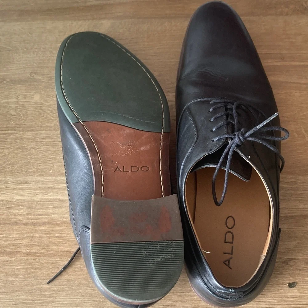 Aldo Classic Black Leather Oxfords